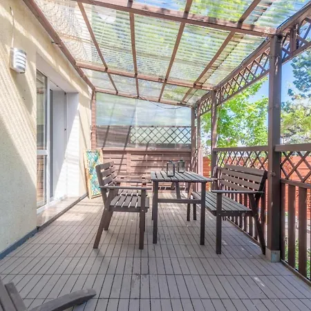 Familia Na Wzgorzu Z Sauna I Sala Zabaw Dla Dzieci アパート グディニャ